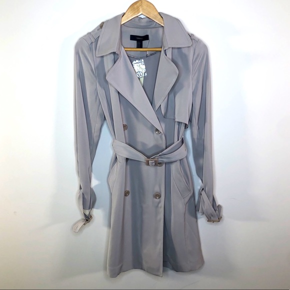 Womens beige trench coat. Never worn. - Picture 1 of 1